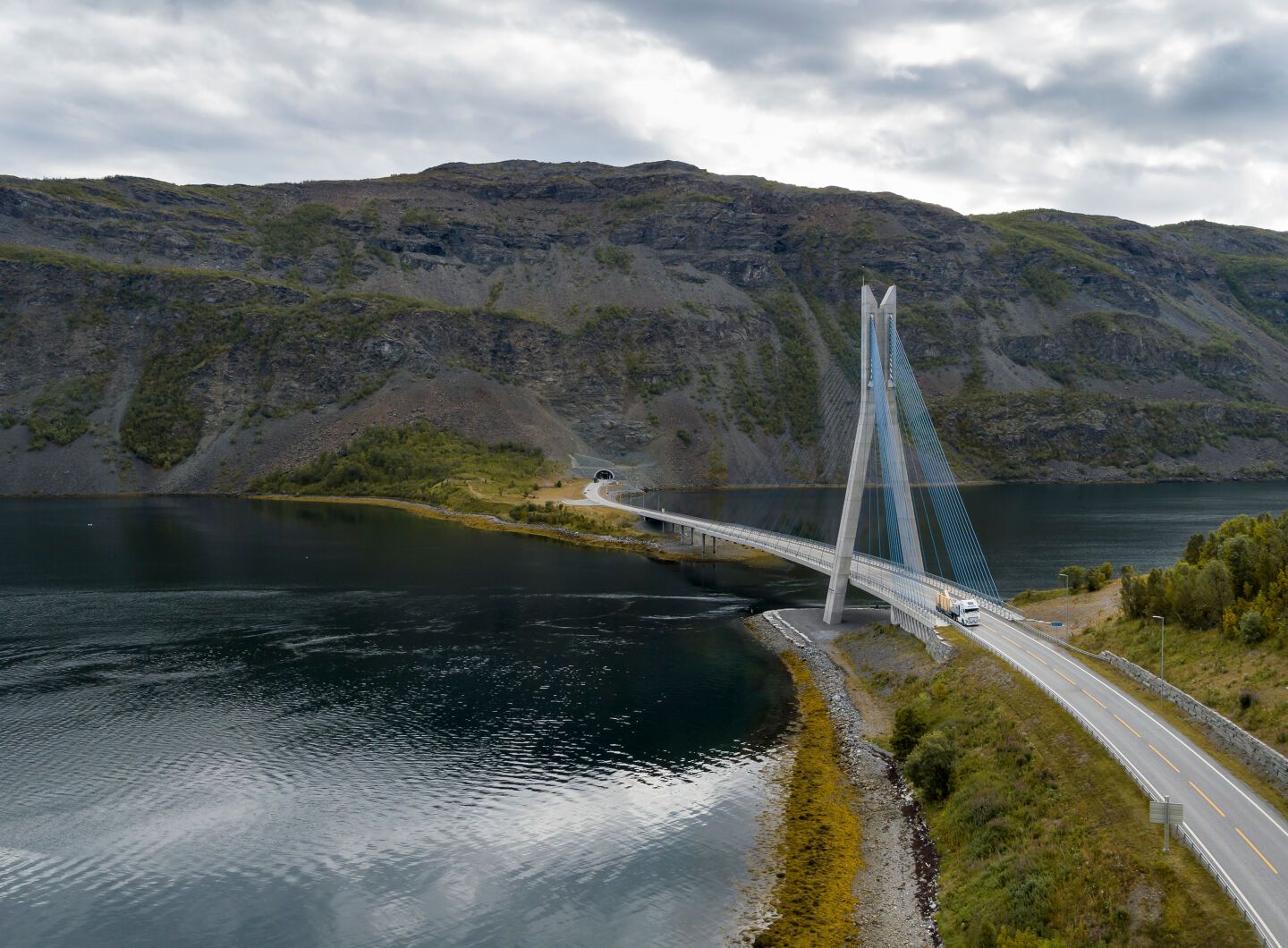 Vei og bru i Alta-området
